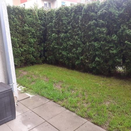 Sloneczny Apartament Z Malym Ogrodkiem Wejherowo Extérieur photo